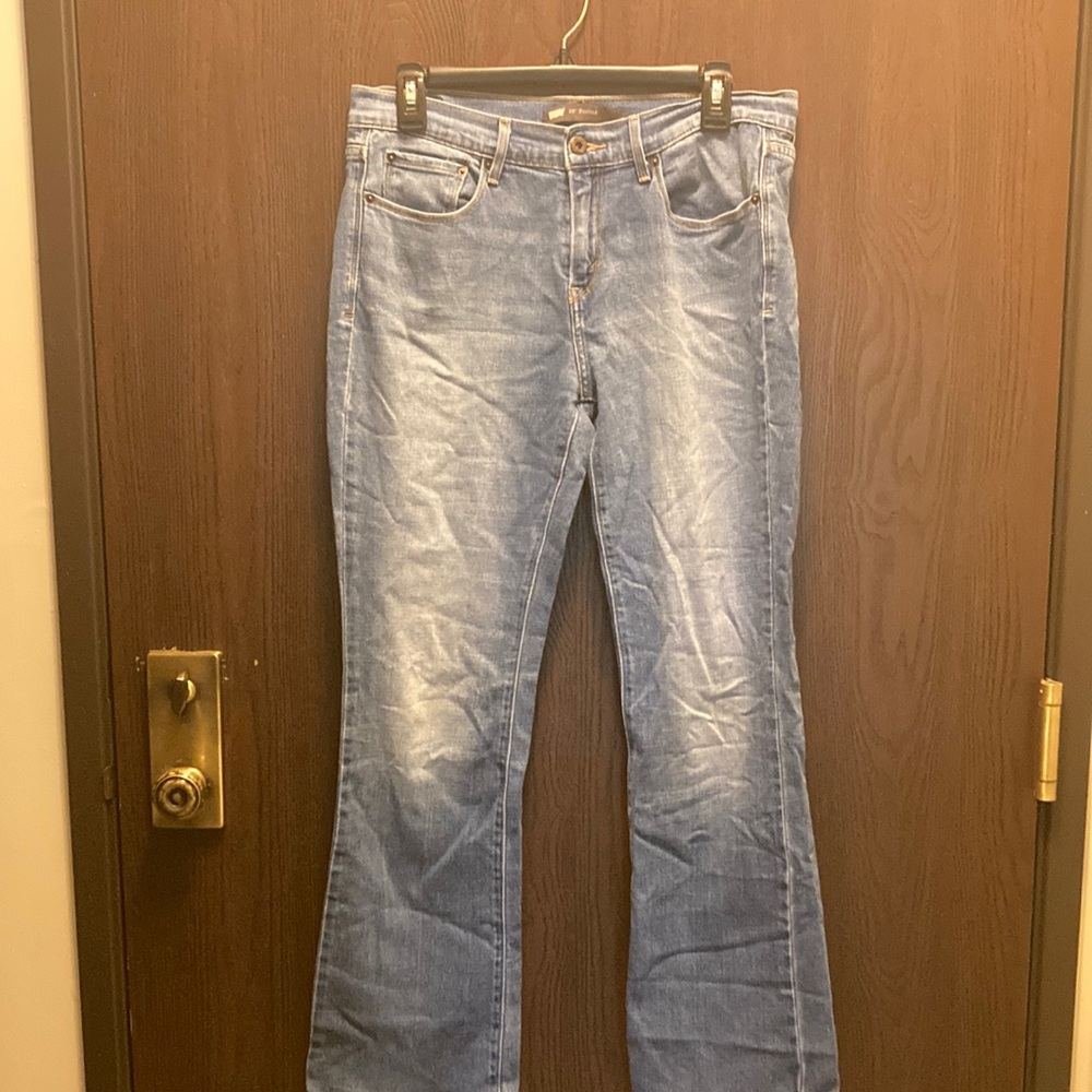 515 bootcut Levi’s 8 /29” inseam
